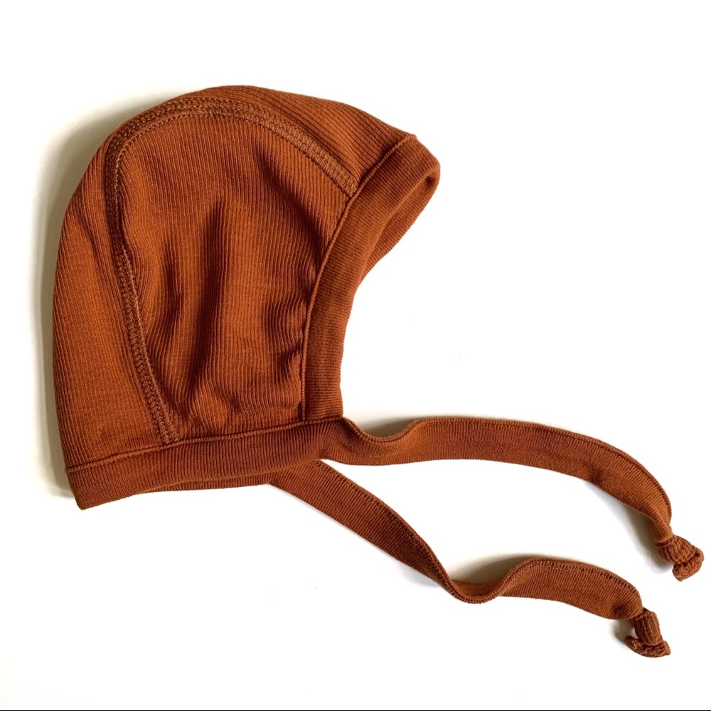 Rib knit pilot cap - Misha and Puff